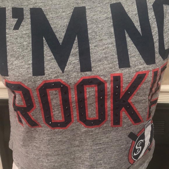 💎 Pink “I’m no rookie” Boston Red Sox t-shirt - Picture 2 of 6